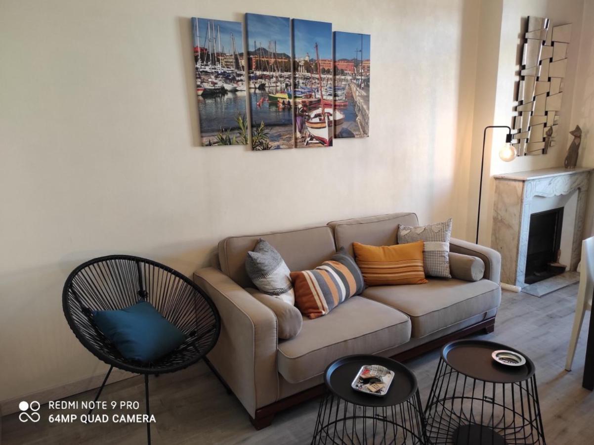 Pretty And Quiet Top Floor 2 Bedroom Flat In The Port Area Of Nice Exterior photo